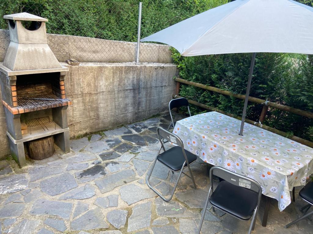 Adosado En Villanua Con Wifi Extérieur photo