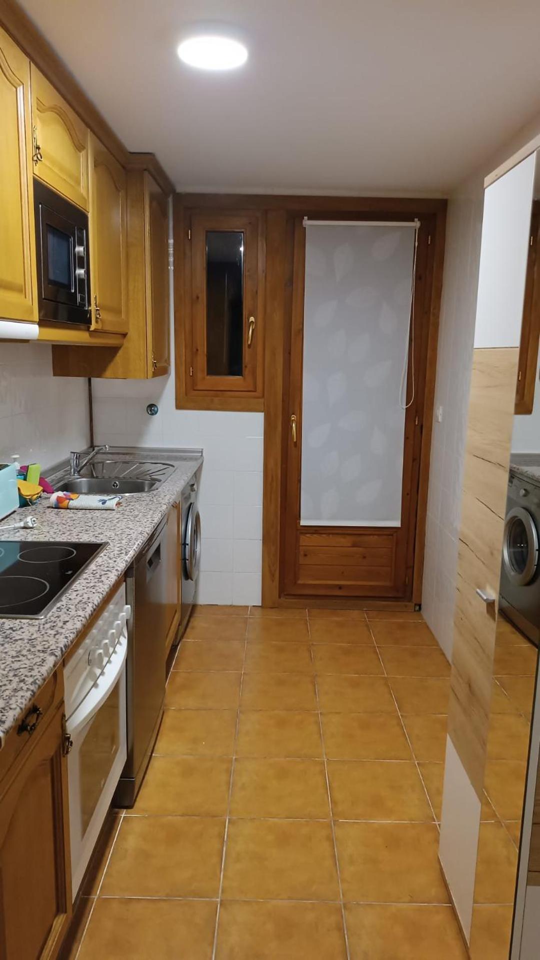 Adosado En Villanua Con Wifi Extérieur photo